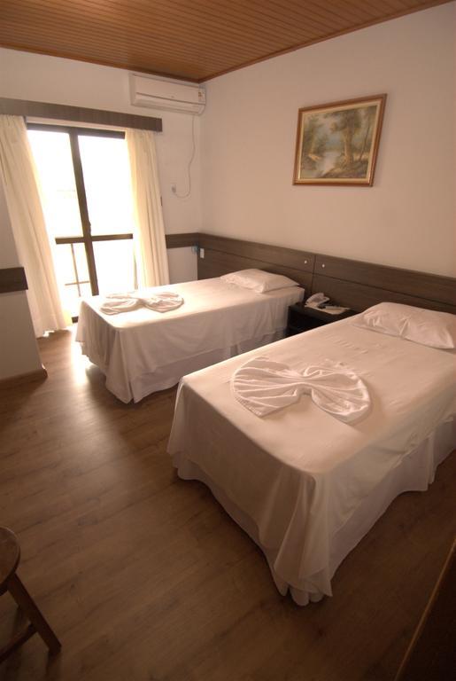 Novo Hotel Tinho 南河镇 外观 照片